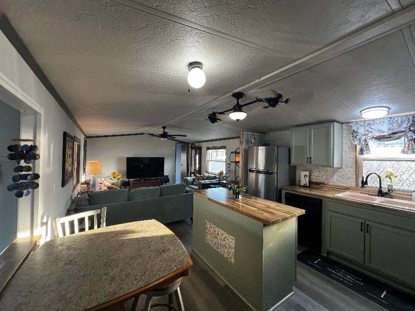 590 Century Drive a Winter Haven, FL Mobile or Manufactured Home for Sale